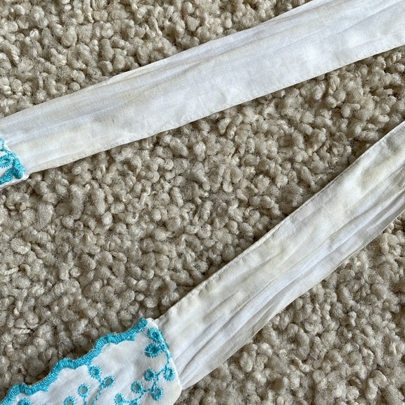 Robbie Bee gorgeous tulle halter embroidered dress - Picture 13 of 13